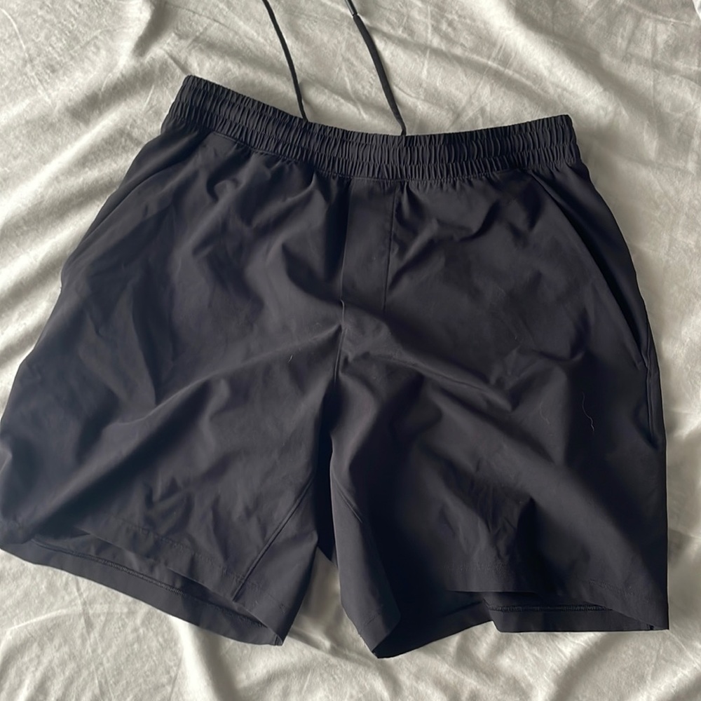 Lululemon mens workout shorts